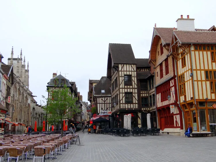 Troyes